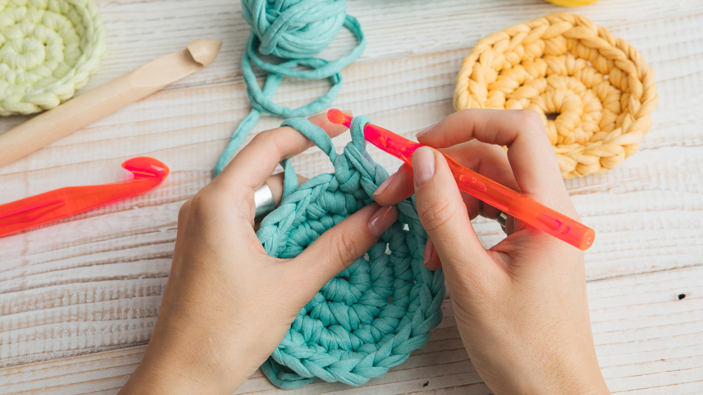 5 Must-Have Crochet Supplies For Beginners