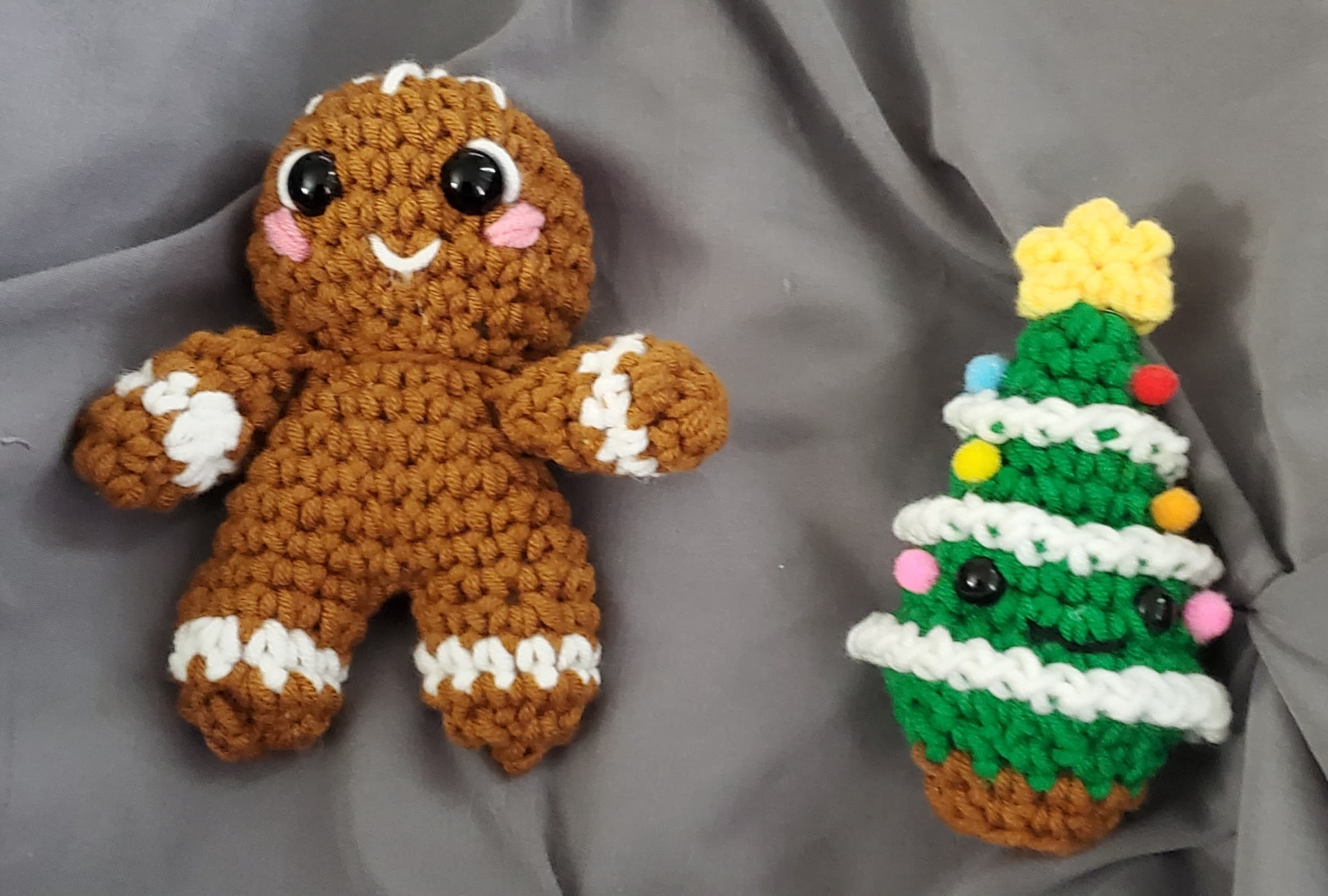 LARGE CHRISTMAS TREE