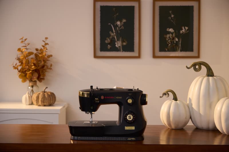 SINGER® HD500 Sewing Machine Vintage Style